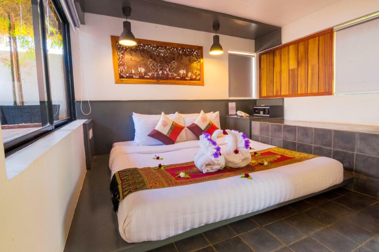 1004 Boutique Hotel Siem Reap Exterior foto